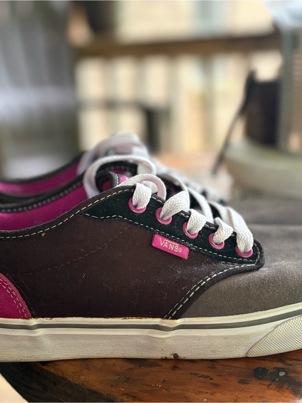 Vans - Picture 4 of 11